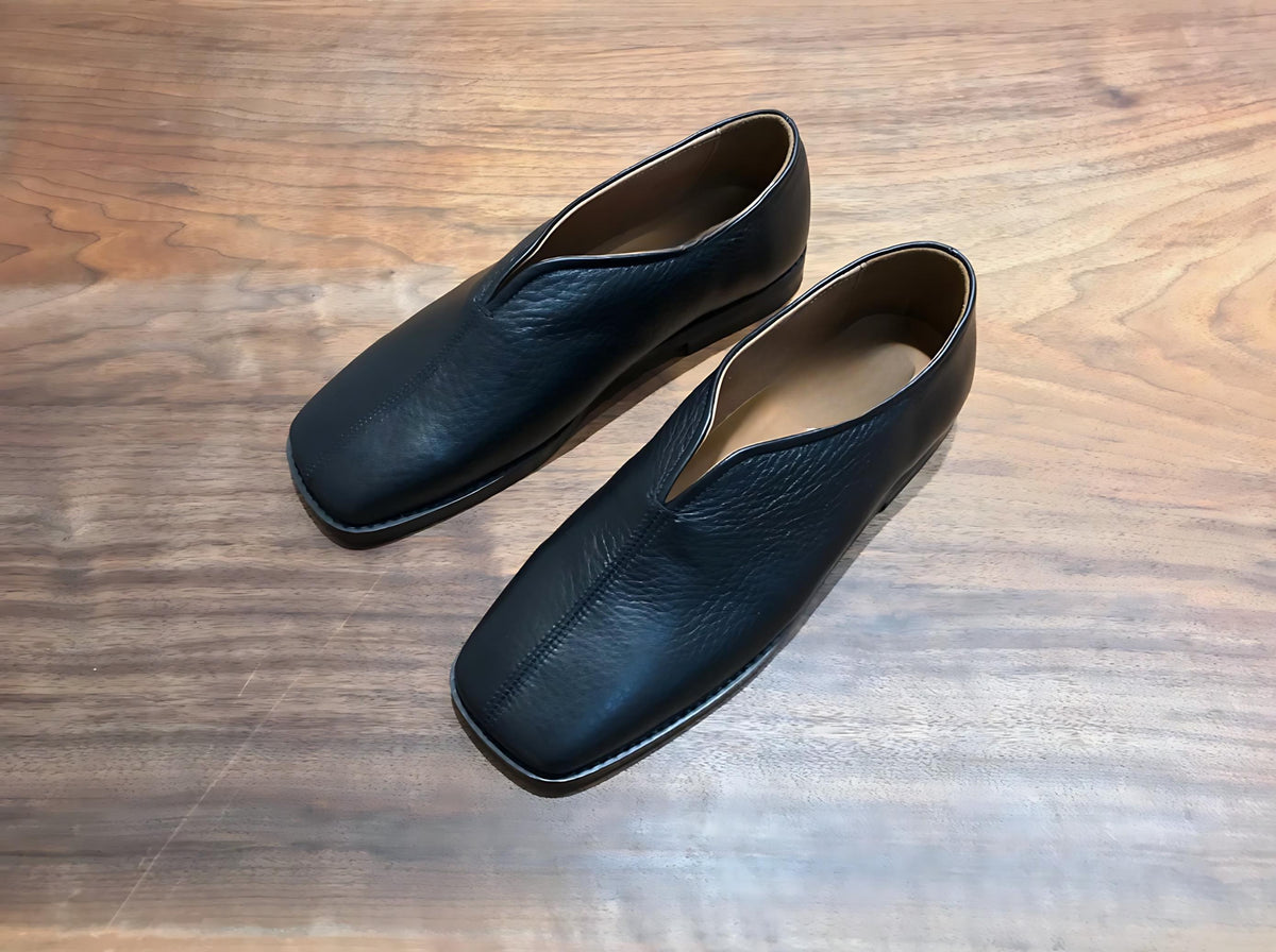 Handmade Chinese leather slippers slip on mens shoes babouche maire derby Parisian minimalist