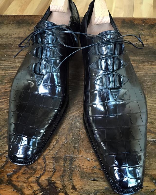 handmade alligator leather printed oxfords shoes for men, black  Crocodile embossed shoes